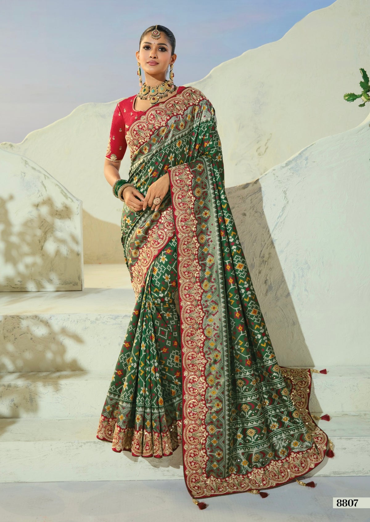 Emerald Heritage Forest Green Bandhani Saree