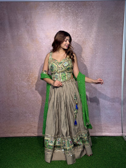 Fancy boluse garba chaniya choli
