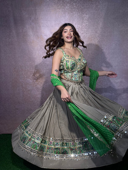 Fancy boluse garba chaniya choli